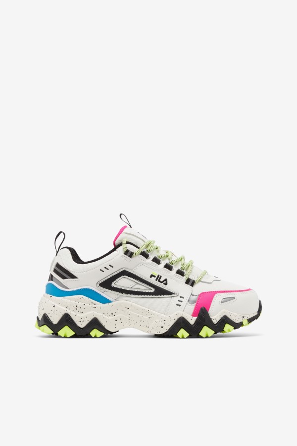 Women's Oakmont Tr White/Black/Atomic Blue Fila