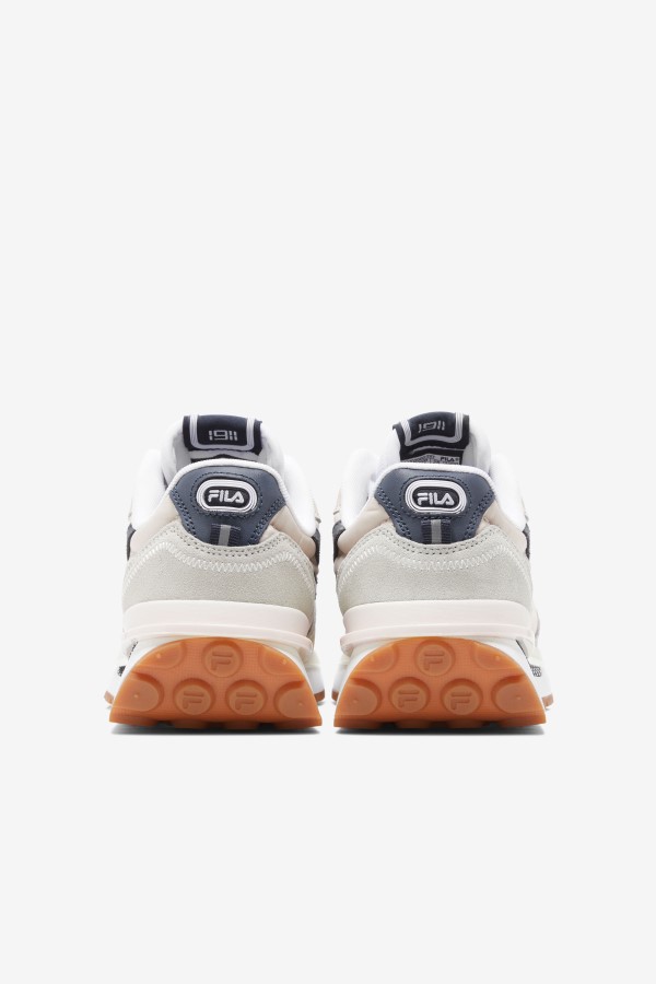 Bleached Sand/Navy/White Fila Women\'s Renno