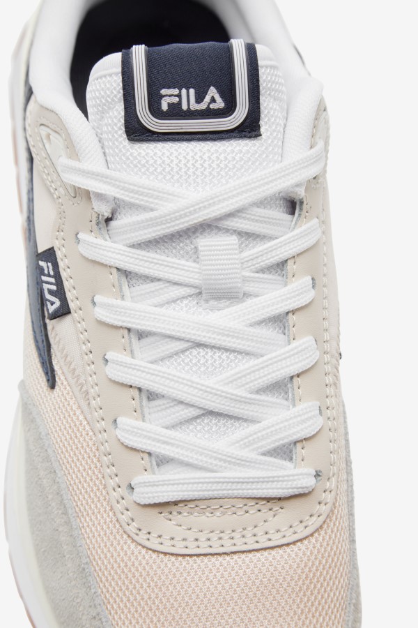 Bleached Sand/Navy/White Fila Women\'s Renno